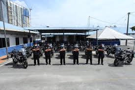 Demo utk (unit tindakan khas) pdrm. Unit Tindakan Khas Utk Pdrm Terima Bmw R1250gs Wapcar