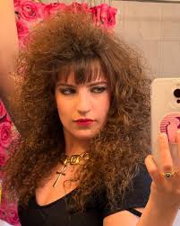 Life Lately has been ✨ Finishing my album🎶 (shooting for a July release!)  Vinyl DJ Gigs💿 Working at the vintage store🛍️ Photoshoots📸 Cleaning out  my closet