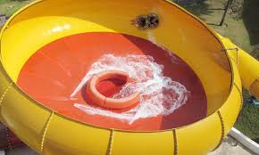 As one of malaysian's most popular for those water enthusiasts, this theme park is filled with a whopping 2 million litres of water. Melaka Wonderland Theme Park Resort Gowhere Malaysia