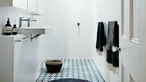 Auf anfrage bei uns im… Kleines Bad Fliesen 58 Praktische Ideen Fur Ihr Zuhause Archzine Net