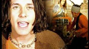 Interview: Talking big riffs, old school fuzz pedals and tips for  guitarists with Feeder's Grant Nicholas