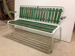 Bank ohne lehne eibini ruckenlehne wand weiss hockerbank bank ohne. Gartenbank Grun Holz Und Weiss Metall Gartenbank Bank Holz