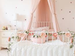 21 Great Ideas For A Canopy Bed In A Girl S Room