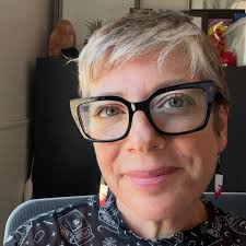 This is a very interesting group. I would love to see more ladies posting  and asking questions I'm a masters rower . I absolutely admire the sub  1.40/500m And at 5ft11in I'm