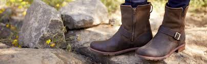 First off, it's important to understand that leather dyes should be chosen with a specific project in mind. How To Fix Scuffed Leather Boots Shoes Ariat
