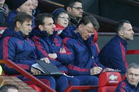 Louis van gaal and sir bobby charlton pose with a manchester united jersey during van gaal's first press conference after becoming the new manager of united. Manchester United S Louis Van Gaal I Was Like Liverpool Boss Jurgen Klopp On The Touchline Then This Happened Mirror Online
