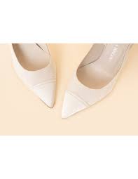 Les manuelles scarpe da sposa. Scarpa Modello Chanel In Pizzo E Raso Colore Bianco Taglia 36