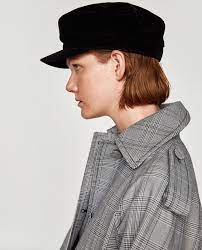 Zara Panosundaki Pin