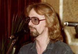 Colin Fox's Instagram, Twitter & Facebook