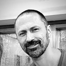 Where to find folding storage stands like those sold by Sky Ski?