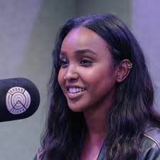 Stream Amal Omari music