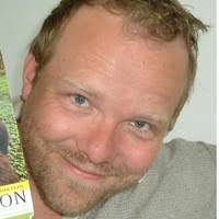 PDF) Toward real-time behavioral indicators of player experiences: Pressure  patterns and postural responses