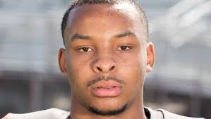 Hickory's Carr, 4 other D-10 football players commit to colleges