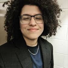 Tara Peña (@TaraPena_)