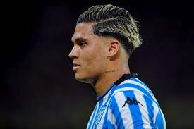 Alarmas en Racing: "Juanfer" Quintero se iría de la "academia"