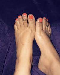 If you have a instagram account, personal website, youtube channel or a modeling page, please enter. I Sell Feet Pictures I Also Take Requests Feet Feetpic Feetlovers Feet Picture Feet Pictures Sell Feet Pictures