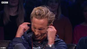 Download and listen online headlong by laurence fox. Top Gear Exklusiv Laurence Fox Ist Links Rot Im Gesicht Als Er Sich Dreht Und Ausser Kontrolle Drei Mal In Runde Aktuelle Boulevard Nachrichten Und Fotogalerien Zu Stars Sternchen