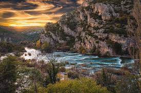 Krka, a slovenian pharmaceutical company, opened a new solid dosage forms production facility in istra, northwest moscow, russian federation. Kroatien Reisefuhrer 2020 Wasserfalle Krka Ausflug Wandern