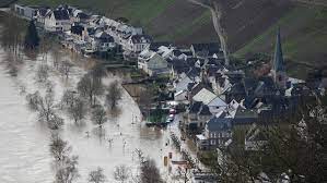 Der bisherige höchststand der neuzeit war im dezember 1993 mit 11,28 metern. Hochwasser Ticker Die Hochwasser Pegel Am Rhein Steigen Weiter Wetter De