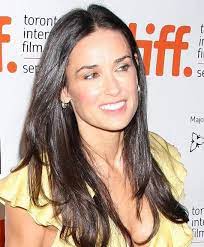 Long Hairstyles For Women Inspired By Celebrities Zesty Fashion Famous Hairstyles Hair Styles Celebrity Long Hair