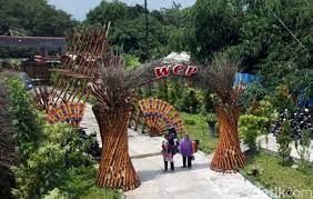 Meskipun menawarkan wahana dan aktivitas yang lengkap, taman rekreasi ini tempat mematok biaya yang terjangkau. Baru Nih Di Boyolali Waduk Cengklik Park