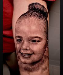 Christian (@redeyes_on_0rangehorizons) • Instagram photos and videos