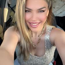 Türkiye İşçi Sendikaları Konfederasyonu'nun (Türk-iş) 'Açlık ve Yoksulluk  Sınırı Araştırması'nın Nisan 2025 sonuçlarına göre dört kişilik ailenin  sağlıklı, dengeli ve yeterli beslenebilmesi için yapması gereken gıda  harcaması tutarını ifade eden 'açlık ...