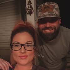 This is an emergency alert from the Georgia Southern University Office of  Public Safety: [Statesboro Police Department] is investigating an OFF  CAMPUS shooting incident at [Southern Villas]. Please avoid the area near