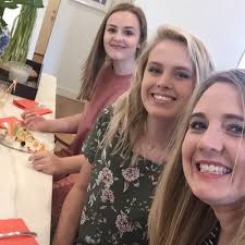 Larissa Cox (@Larissa_Cox)