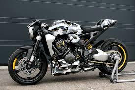 See more ideas about honda, cafe racer, honda cb. Honda Cb1000r Adical The Urban Weapon By Gannet Fuhrermoto Rocketgarage Cafe Racer Magazine