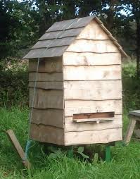 The bee hive cozy cover. External Beehive Protection And Insulation For National Hives Bee Keeping Bee Hive Plans Bee Hive