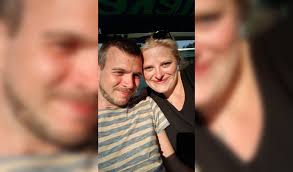 De Keramieken Kaart van Delft: Gert Jan Prins, windsurfer tussen  kantoorartikelen