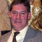 Robert Sebring's Instagram, Twitter & Facebook