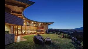 The only frank lloyd wright home built in hawaii is now available for your next vacation. Frank Lloyd Wright Home Big Island Home Rental Youtube