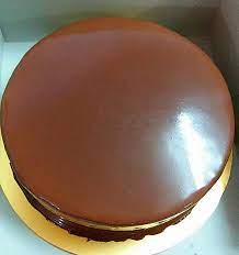 In chocolate ganache recipes, the proportions of chocolate to cream vary depending on whether it will be used as ganache is a simple blend of chocolate and butterfat in the form of cream and/or butter. Resepi Kek Coklat Mousse