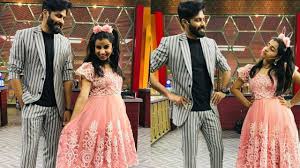 Vijay tv's show latest cook with comali , sivakarthikeyan interacted with the contestants and revealing that he himself is actor ashwin revealed sivakarthikeyan's role in his life. Cook With Comali Ashwin And Shivangi Dancing For Vaathi Coming Song Video Goes Viral Thenewscrunch