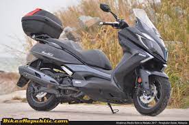 Kymco time to excite digital world premiere. 2016 Kymco Downtown 250i First Ride Impressions Bikesrepublic