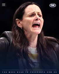 GONE ... one year after winning the championship 😲 WNBA team New York  Liberty just axed Australian coach Sandy Brondello. DETAILS 👉  bit.ly/3Kpb75r