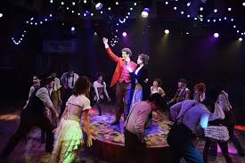 Occasion mağazasının benzersiz ürün seçenekleri, fiyatları ve kampanyaları n11.com ile occasion mağazasında sizi a.ş. Menier Chocolate Factory Barnum Review Simon Parris Man In Chair