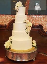 Wedding Cake By Creme De La Creme Cake Company In Fort Worth Texas Special Event Cakes Wedding Cakes Custom Wedding Cakes