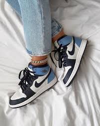 Jordan 1 Retro High Obsidian Unc In 2020 Sneakers Fashion Trendy Shoes Womens Sneakers