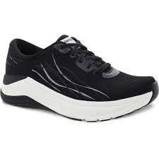 A možná pro ně připravili malé překvapení. Womens Pace By Dansko Schuler Shoes