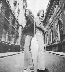 In 1991 mestre released tocando el cielo and nito mestre canta sui generis ( nito mestre sings sui generis ) the following year. Nito Mestre Winter Jackets Mestre