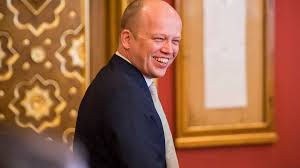 Sentralstyret i senterpartiet har derimot anbefalt landsmøtet ikke å omtale spørsmålet om hvem som skal være. Sp Bloffer Vesteralen Online