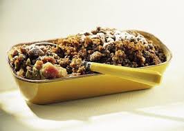 Crumble De Speculoos A La Rhubarbe Recette Alimentation Nourriture Delicieuse Recette Crumble