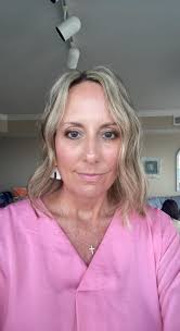 Tinted SPF and bronzer makeup look