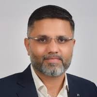 Hammad Choudhry's Instagram, Twitter & Facebook