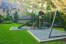 Aire De Jeux Jardin Idees Creatives Pour Les Enfants Play Area Backyard Large Backyard Landscaping Playground Landscaping