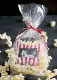 Adventskalender Tag 14 Kinogutschein C Est La Franz Paperarts Papeterie Kinogutschein Kinogutschein Basteln Geschenke Verpacken Gutschein