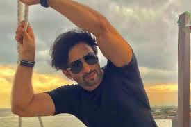 Jun 01, 2021 · shaheer sheikh and erica fernandes starrer kuch rang pyaar ke aise bhi 3 will begin soon and here are 5 things you must know about this new season. Shaheer Sheikh Nawaz